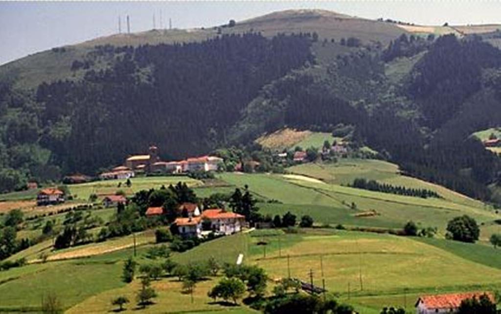 Tolare-Berri Hotel Zestoa Luaran gambar