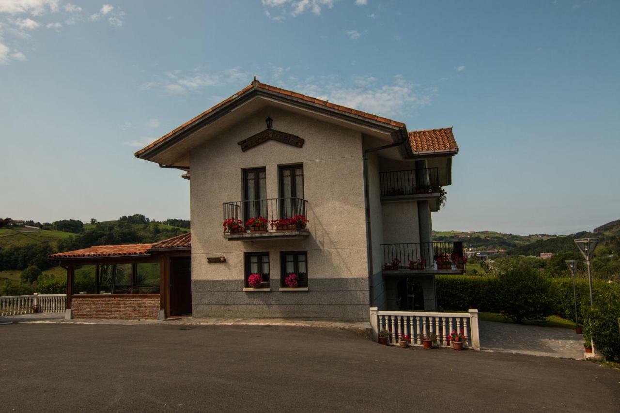 Tolare-Berri Hotel Zestoa Luaran gambar