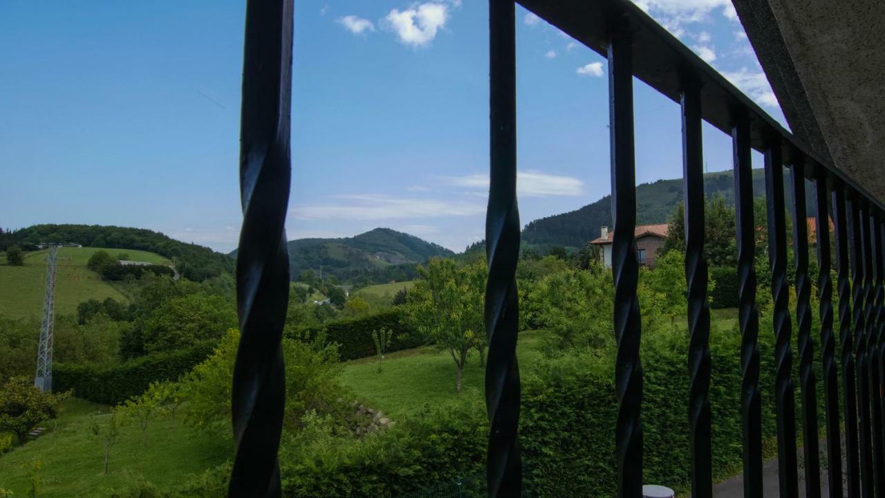 Tolare-Berri Hotel Zestoa Luaran gambar